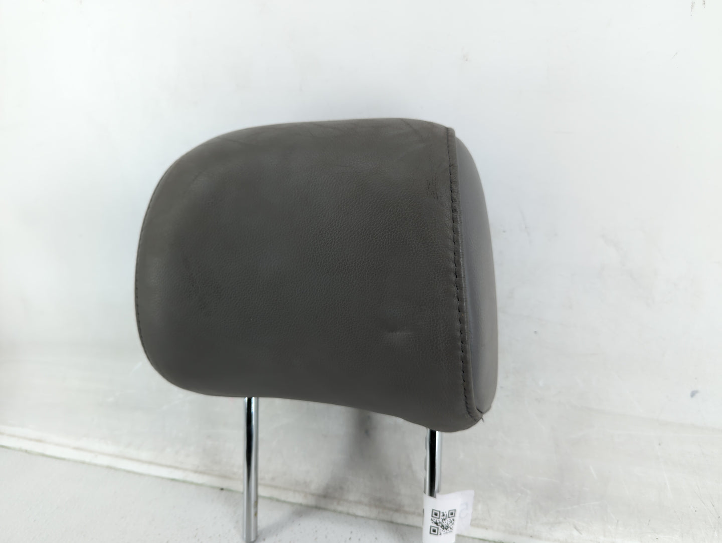 2005 Toyota Sienna Headrest Head Rest Rear Seat Fits OEM Used Auto Parts - Oemusedautoparts1.com