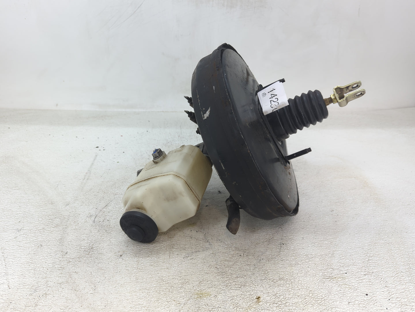 2004-2008 Toyota Solara Power Brake Booster Oem 1423013 - Oemusedautoparts1.com