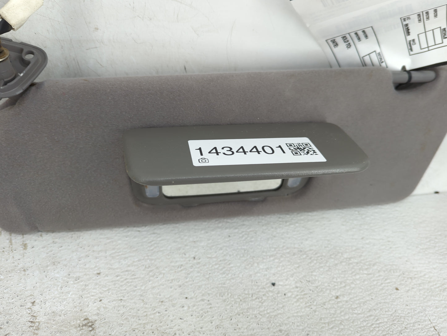 2004-2005 Toyota Solara Sun Visor Shade Replacement Driver Left Mirror Fits Fits 2004 2005 OEM Used Auto Parts - Oemusedauto