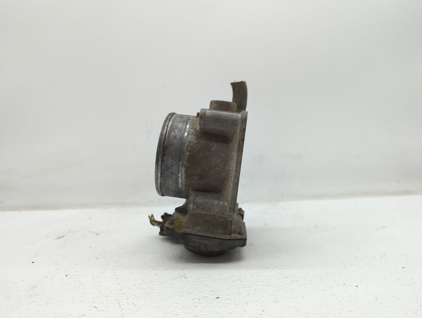 2004-2008 Toyota Solara Throttle Body P/N:22030-0A020 22030-20060 Fits Fits 2003 2004 2005 2006 2007 2008 2009 2010 OEM Used