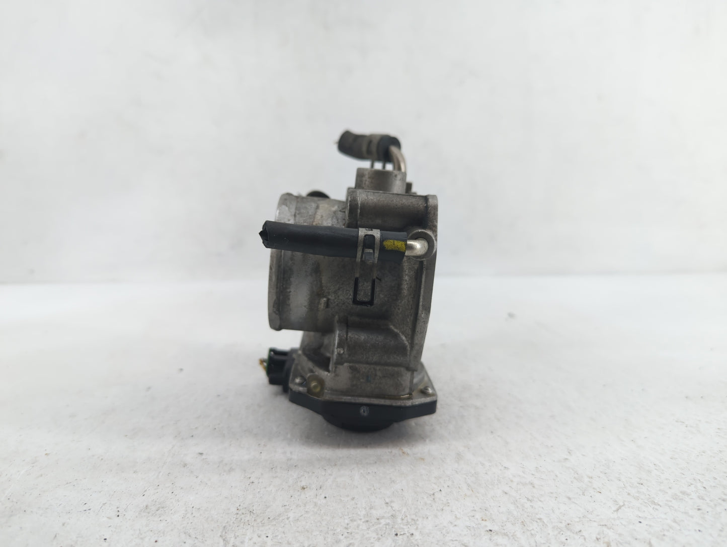 2004-2006 Toyota Solara Throttle Body P/N:22030-0H021 Fits Fits 2004 2005 2006 2007 OEM Used Auto Parts - Oemusedautoparts1.