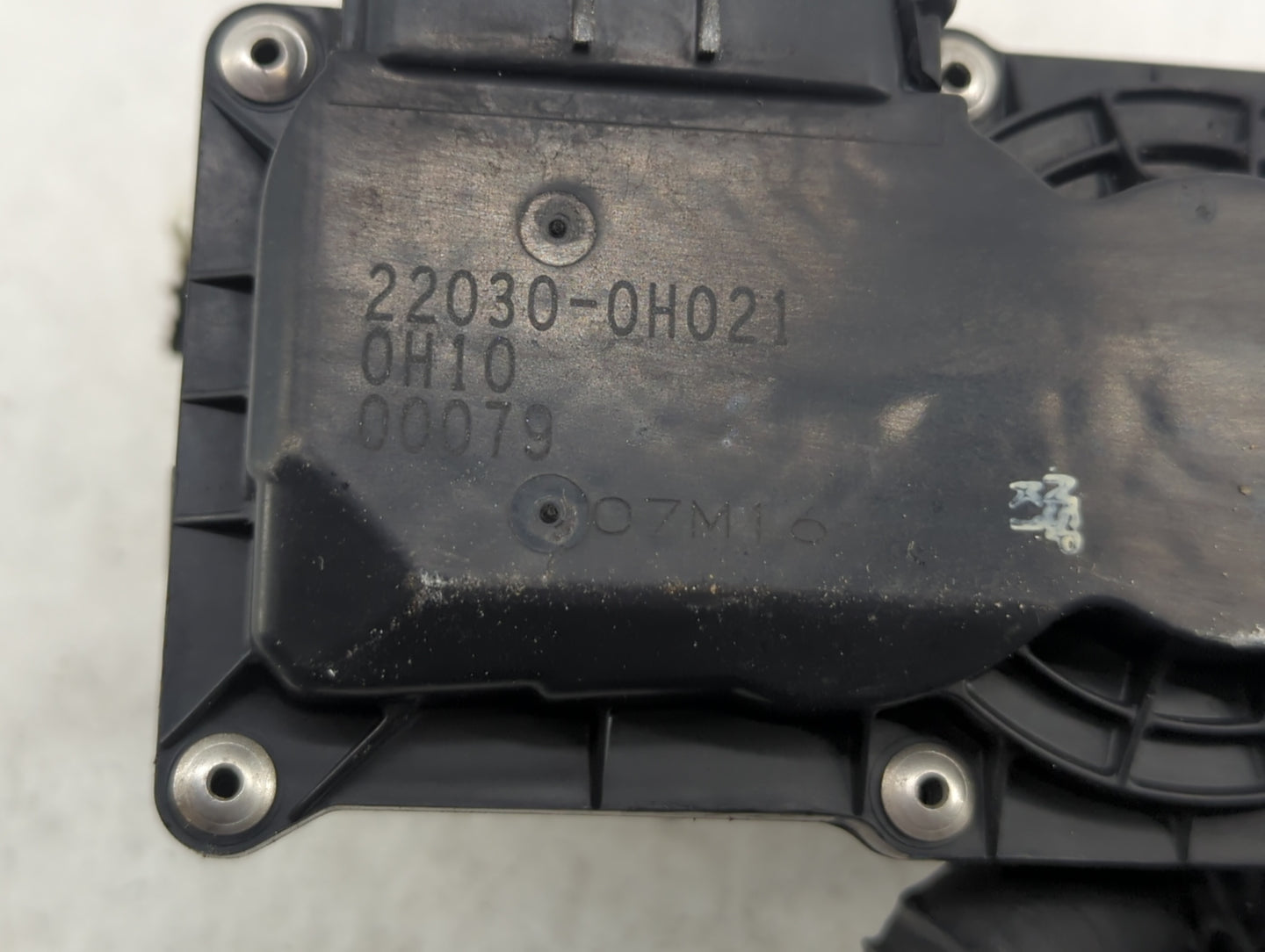 2004-2006 Toyota Solara Throttle Body P/N:22030-0H021 Fits Fits 2004 2005 2006 2007 OEM Used Auto Parts - Oemusedautoparts1.