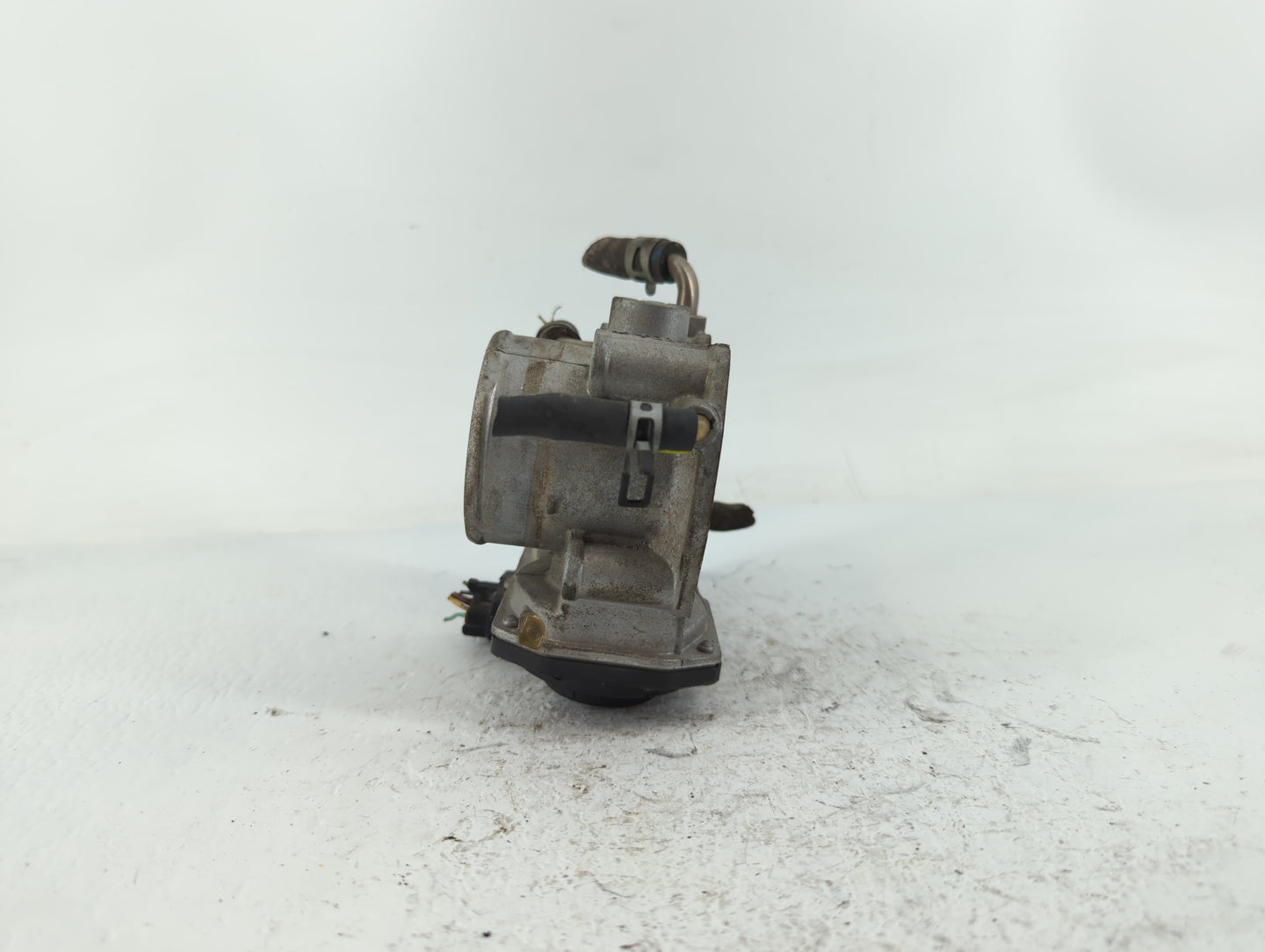 2004-2006 Toyota Solara Throttle Body P/N:22030-0H020 Fits Fits 2004 2005 2006 2007 OEM Used Auto Parts - Oemusedautoparts1.