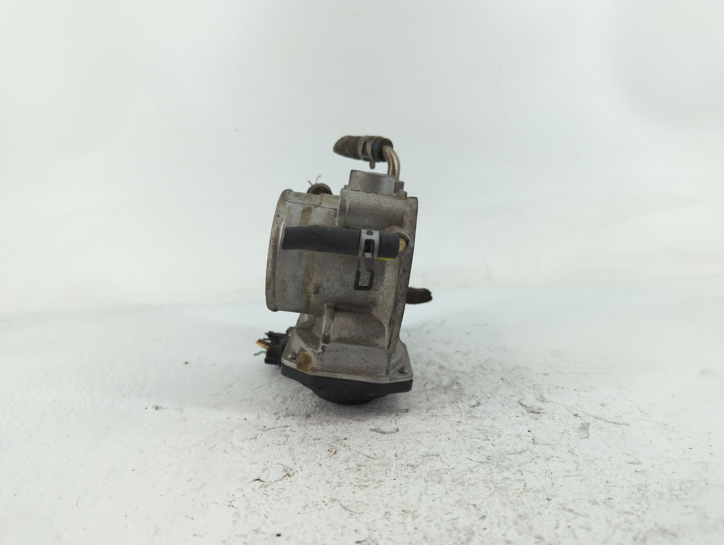2004-2006 Toyota Solara Throttle Body P/N:22030-0H020 Fits Fits 2004 2005 2006 2007 OEM Used Auto Parts - Oemusedautoparts1.