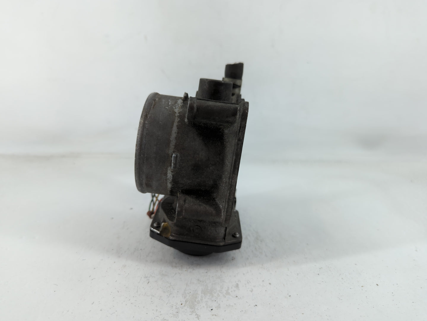 2004-2008 Toyota Solara Throttle Body P/N:22030-0A020 Fits Fits 2003 2004 2005 2006 2007 2008 2009 2010 OEM Used Auto Parts 