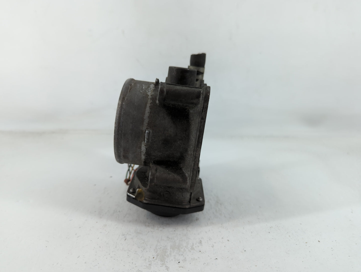 2004-2008 Toyota Solara Throttle Body P/N:22030-0A020 Fits Fits 2003 2004 2005 2006 2007 2008 2009 2010 OEM Used Auto Parts 