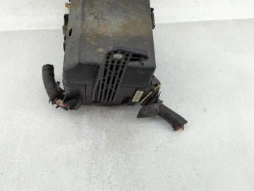 2005-2011 Toyota Tacoma Fusebox Fuse Box Panel Relay Module P/N:TMB-36 Fits Fits 2005 2006 2007 2008 2009 2010 2011 OEM Used Auto Parts