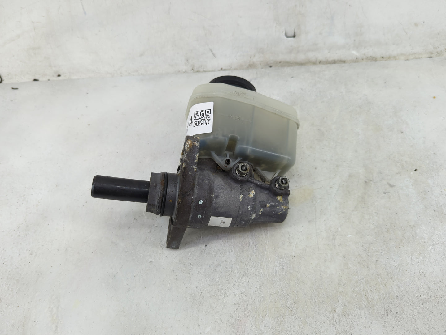 2005-2008 Toyota Tacoma Brake Master Cylinder - Oemusedautoparts1.com