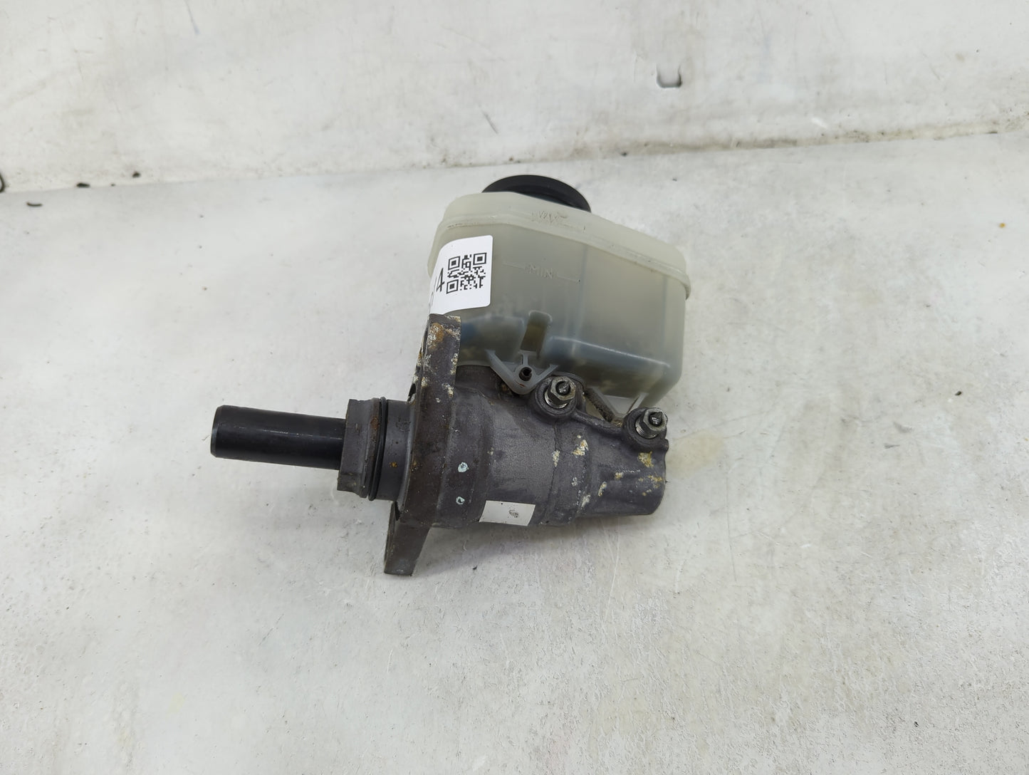 2005-2008 Toyota Tacoma Brake Master Cylinder - Oemusedautoparts1.com