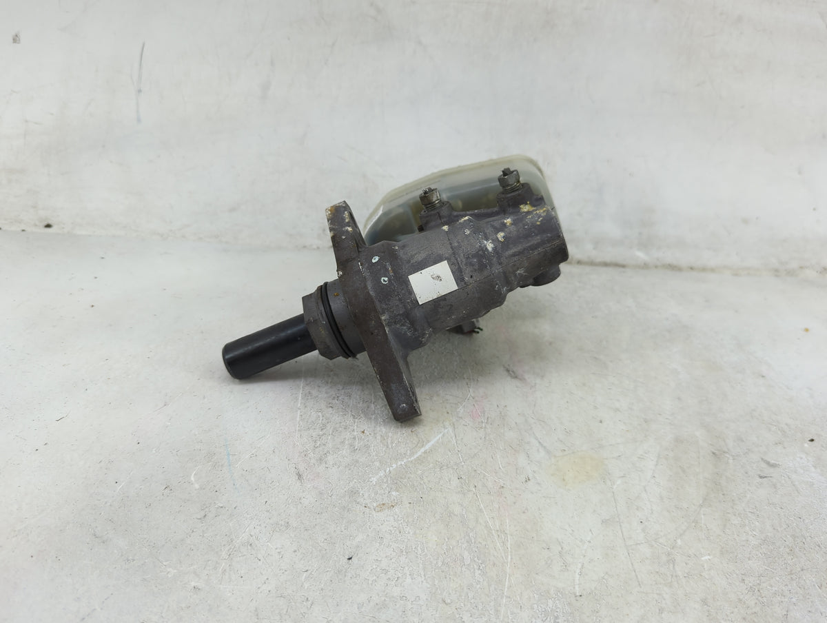 2005-2008 Toyota Tacoma Brake Master Cylinder - Oemusedautoparts1.com