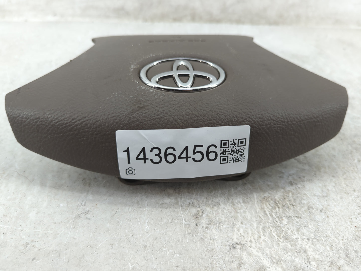 2005 Toyota Tundra Air Bag Driver Left Steering Wheel Mounted P/N:TGC S3A 3E BMZ Fits OEM Used Auto Parts - Oemusedautoparts