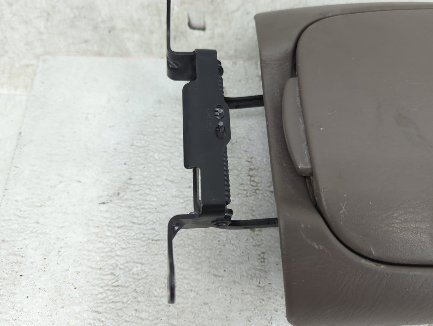 2005 Toyota Tundra Center Console Armrest Cover Lid Fits OEM Used Auto Parts - Oemusedautoparts1.com