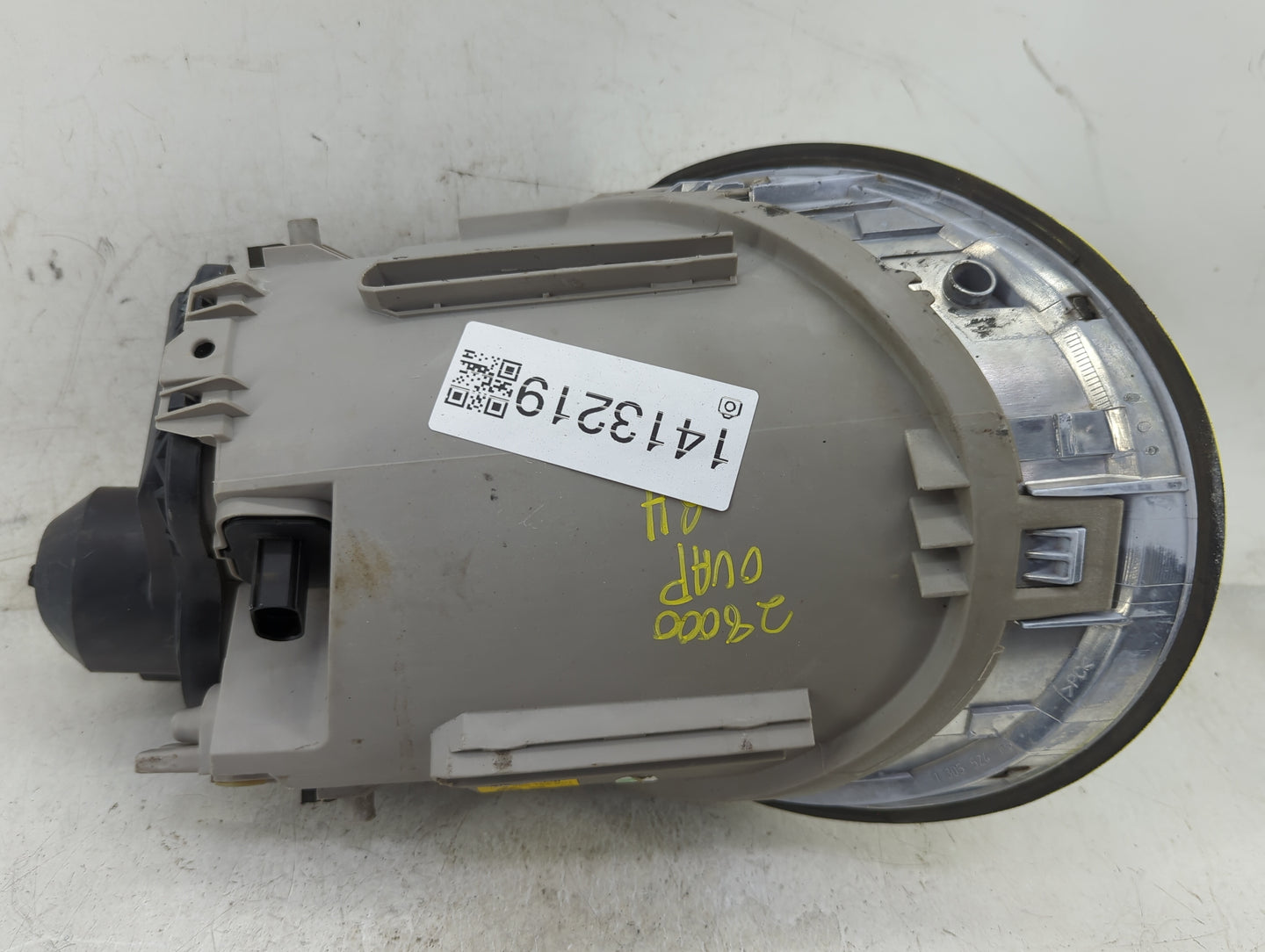 1998 Volkswagen Beetle Passenger Right Oem Head Light Headlight Lamp - Oemusedautoparts1.com