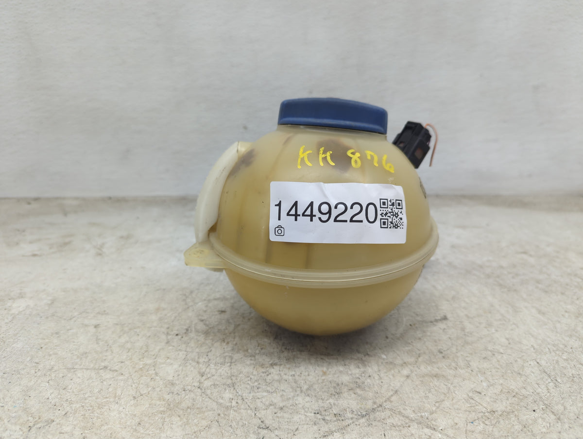 2000 Volkswagen Beetle Radiator Coolant Overflow Expansion Tank Bottle 1449220 - Oemusedautoparts1.com