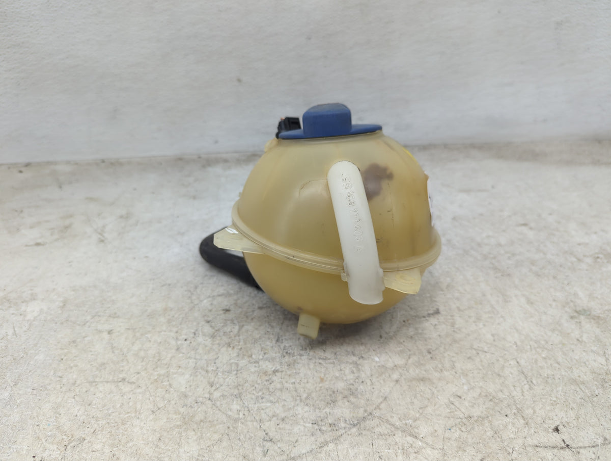 2000 Volkswagen Beetle Radiator Coolant Overflow Expansion Tank Bottle 1449220 - Oemusedautoparts1.com