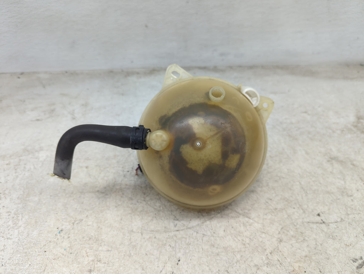 2000 Volkswagen Beetle Radiator Coolant Overflow Expansion Tank Bottle 1449220 - Oemusedautoparts1.com