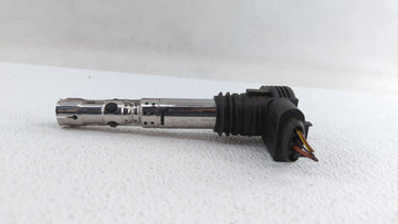 2002-2005 Volkswagen Beetle Ignition Coil Igniter Pack