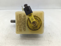 1998-2005 Volkswagen Beetle Brake Master Cylinder 610674 - Oemusedautoparts1.com