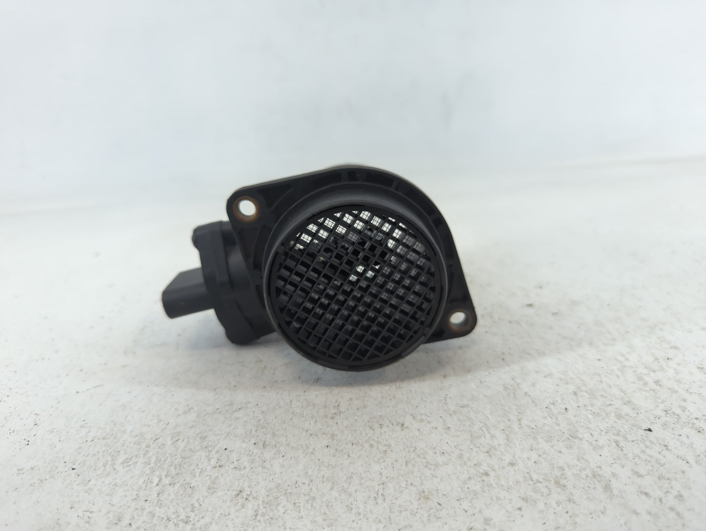 2001-2005 Volkswagen Beetle Mass Air Flow Meter Maf - Oemusedautoparts1.com