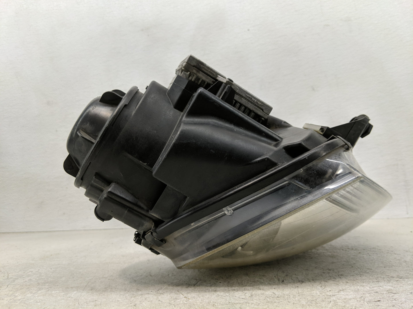2002-2007 Volkswagen Golf Driver Left Oem Head Light Headlight Lamp - Oemusedautoparts1.com