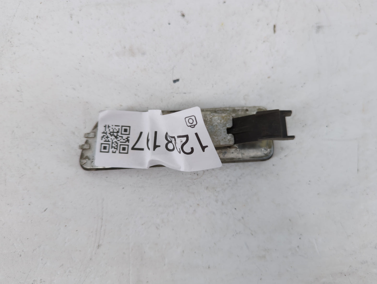2005 Volkswagen Gti Master Power Window Switch Replacement Driver Side Left Fits OEM Used Auto Parts - Oemusedautoparts1.com