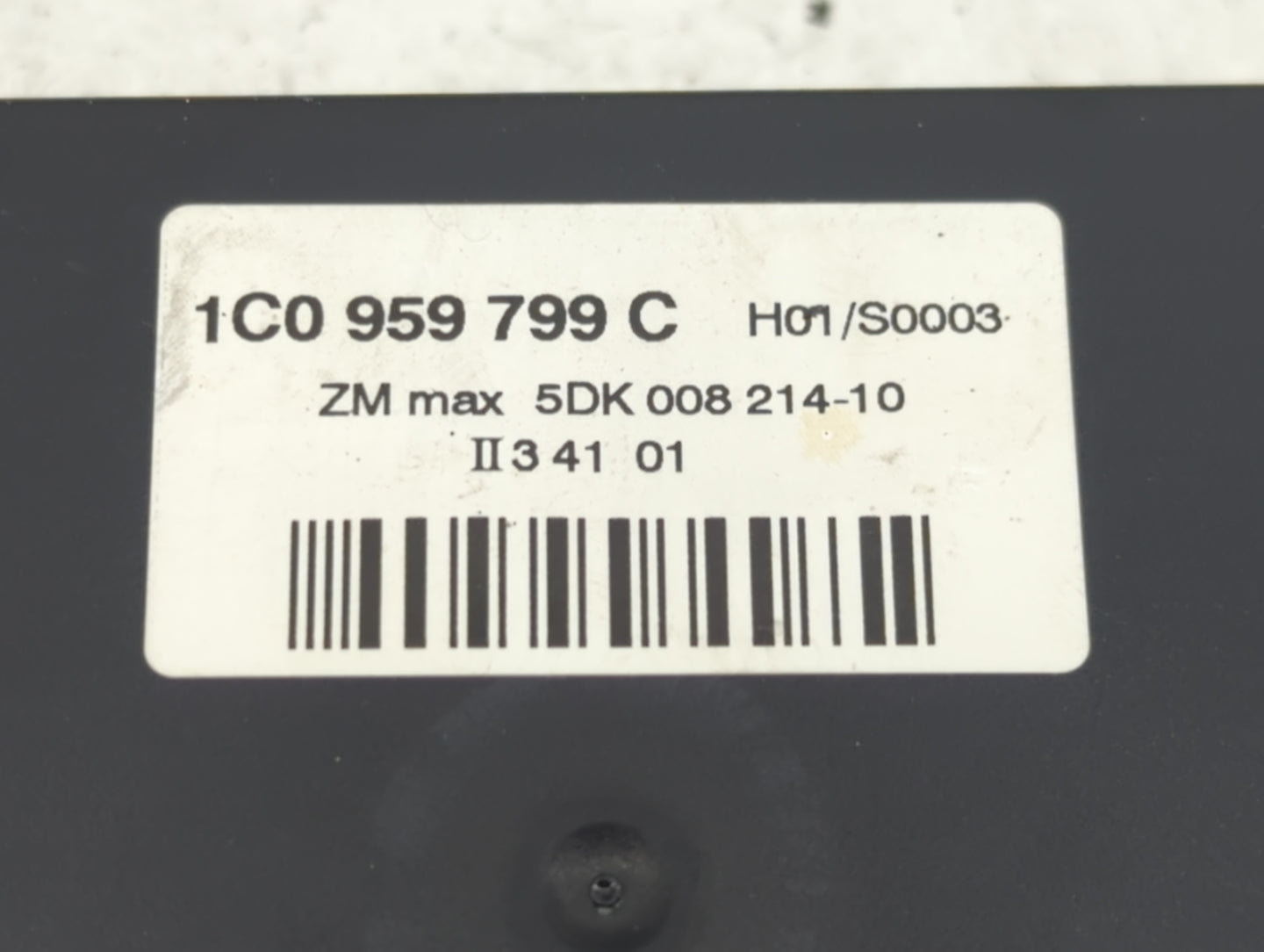 2005 Volkswagen Jetta PCM Engine Control Computer ECU ECM PCU OEM P/N:1C0959799C Fits Fits 2006 OEM Used Auto Parts - Oemuse