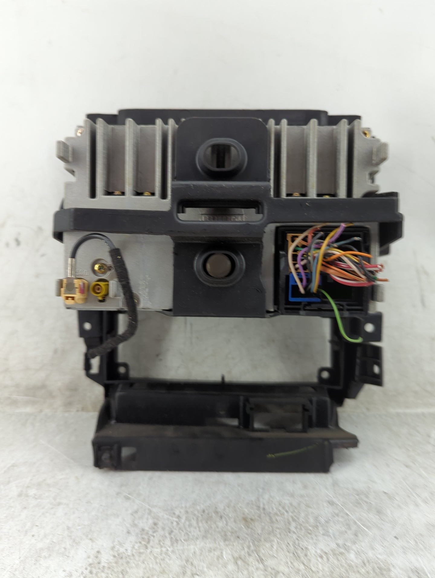 1999-2005 Volkswagen Jetta Radio AM FM Cd Player Receiver Replacement Fits Fits 1998 1999 2000 2001 2002 2003 2005 OEM Used 