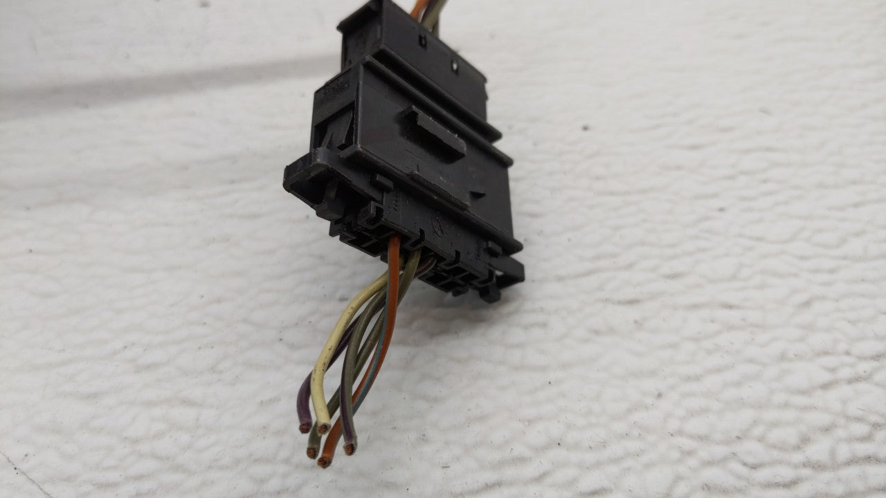 1999-2011 Volkswagen Jetta Side Mirror Replacement Driver Left View Door Mirror Fits OEM Used Auto Parts - Oemusedautoparts1