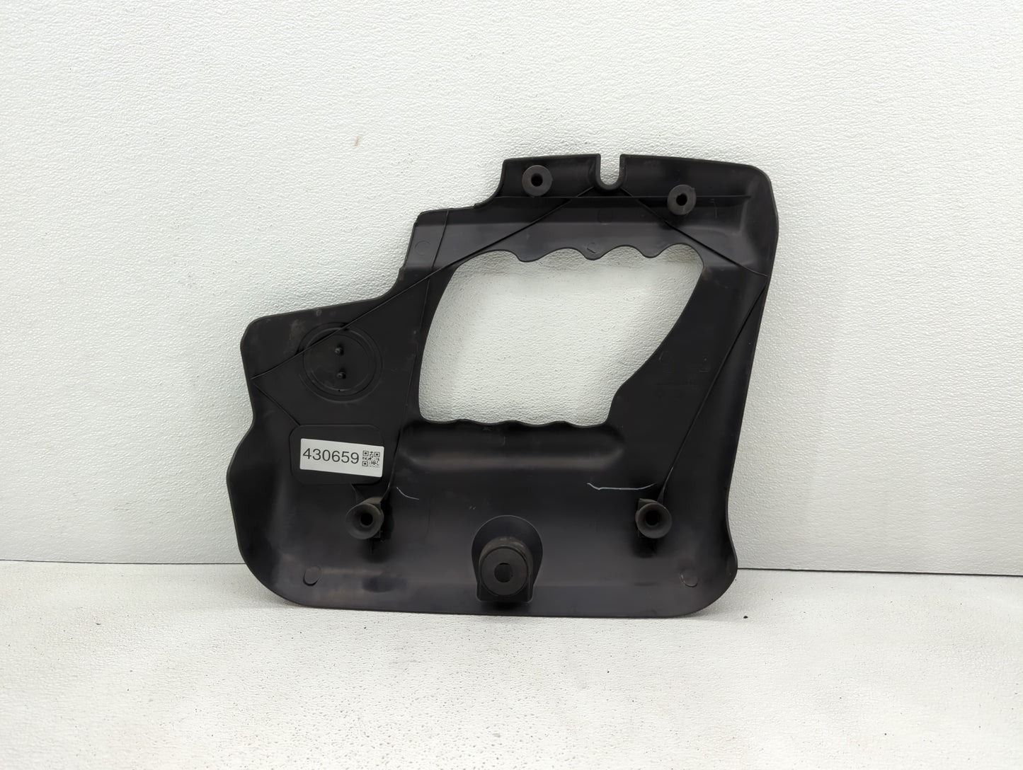 2005 Volkswagen Jetta Engine Cover - Oemusedautoparts1.com