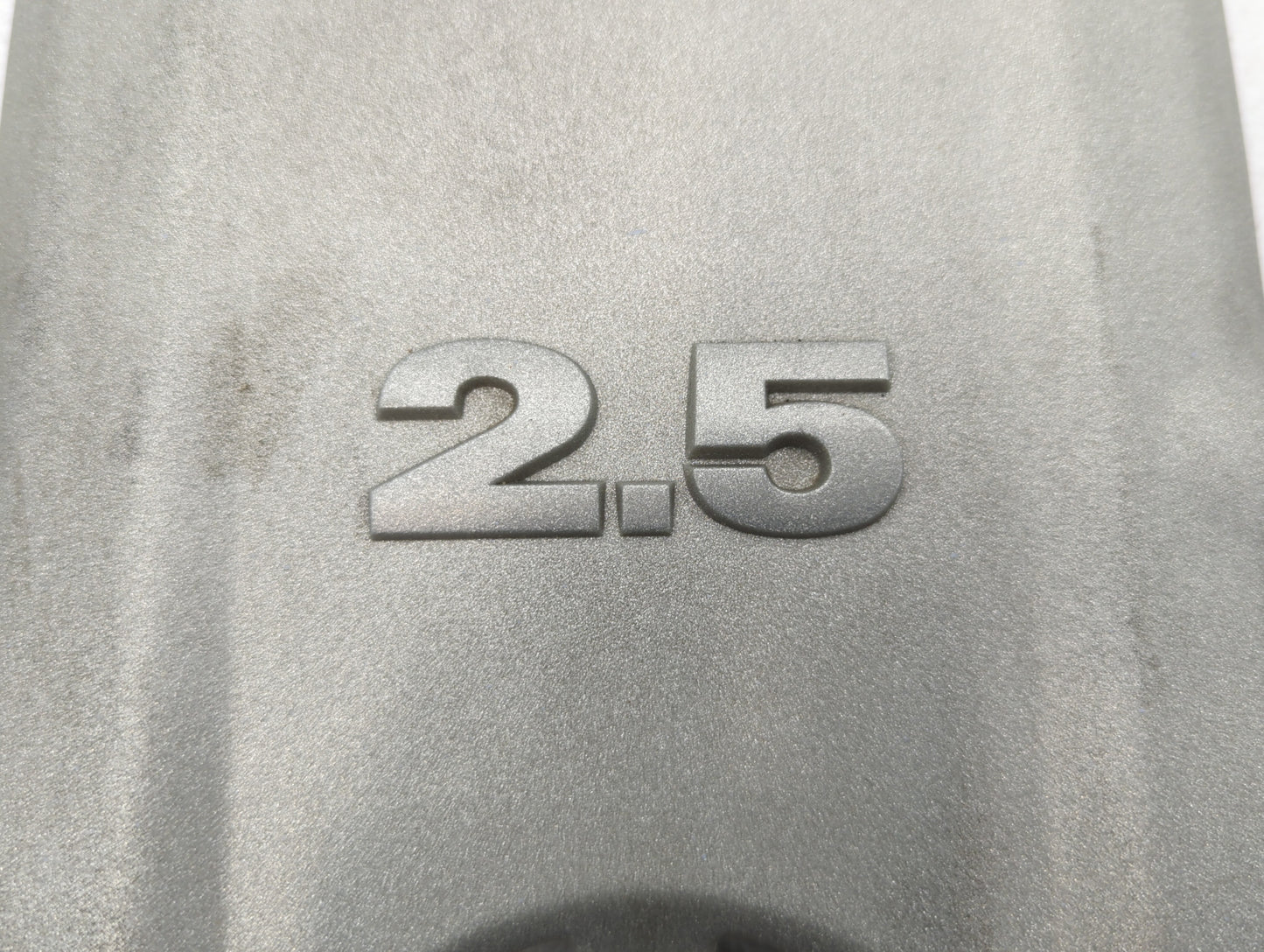 2005 Volkswagen Jetta Engine Cover - Oemusedautoparts1.com