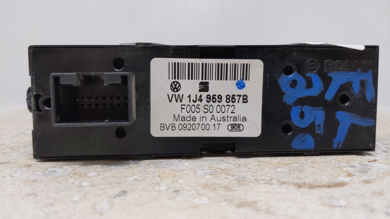 2005 Volkswagen Jetta Master Power Window Switch Replacement Driver Side Left P/N:1J4 959 857B Fits OEM Used Auto Parts - Oe