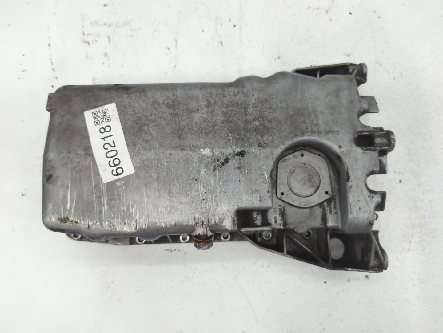 2005 Volkswagen Jetta Throttle Body P/N:038 103 Fits OEM Used Auto Parts - Oemusedautoparts1.com