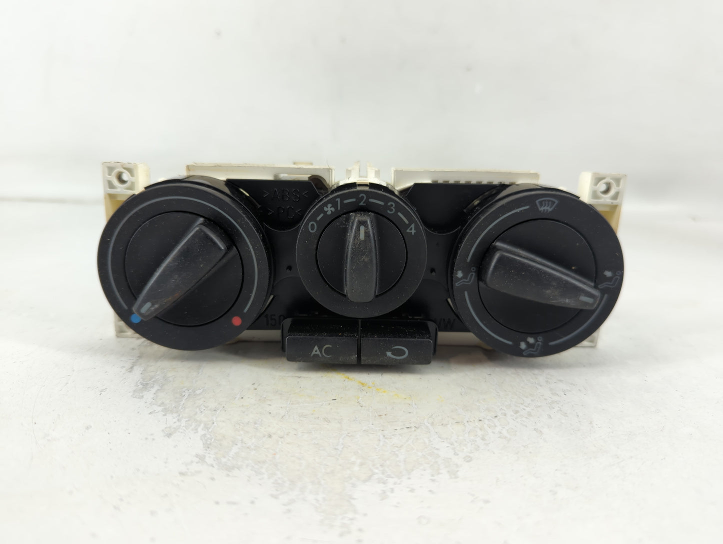 1999-2011 Volkswagen Jetta Climate Control Module Temperature AC/Heater Replacement P/N:1J0 820 045 F Fits OEM Used Auto Par