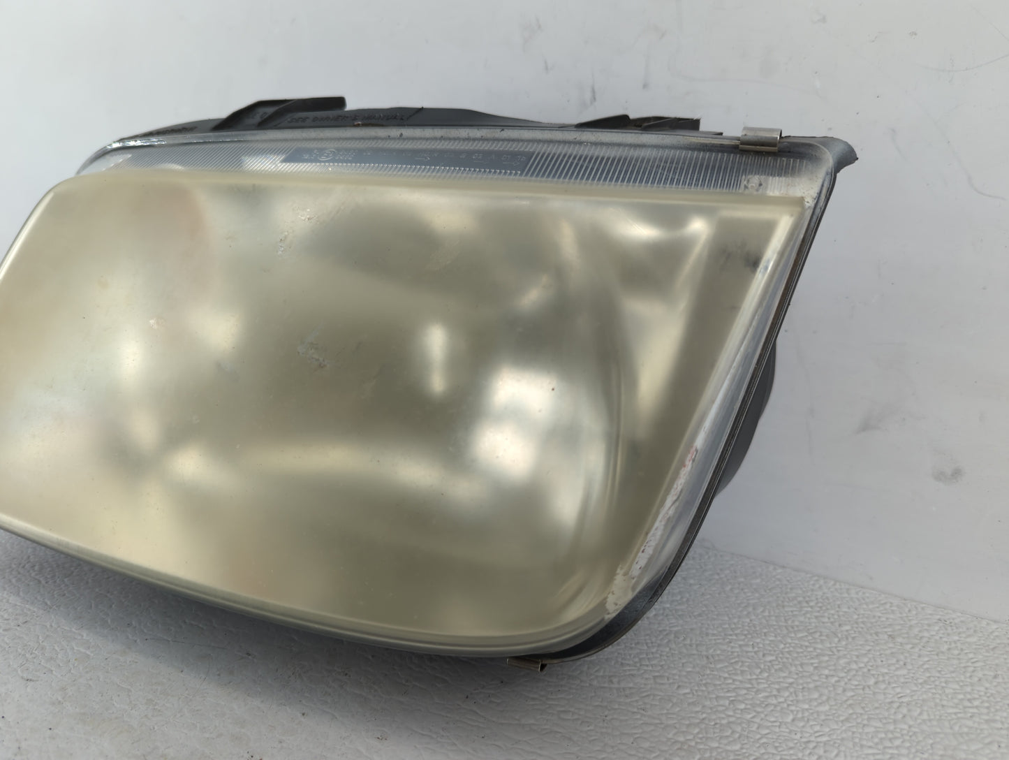 2002-2006 Volkswagen Jetta Driver Left Oem Head Light Headlight Lamp - Oemusedautoparts1.com