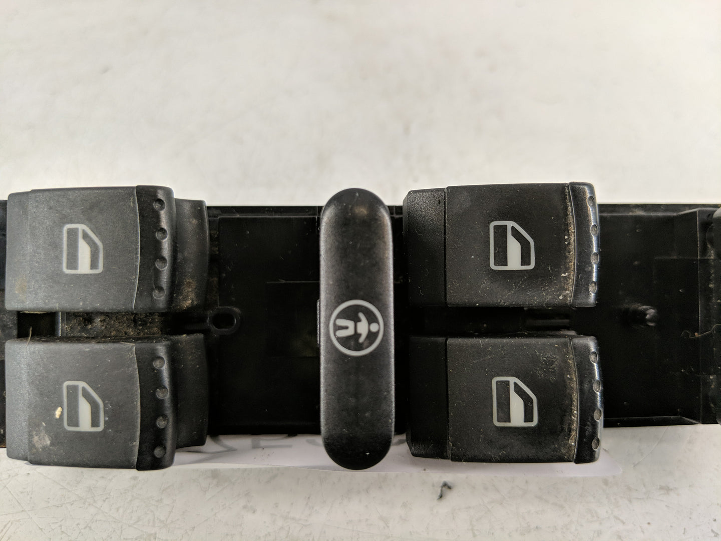 2000-2005 Volkswagen Passat Master Power Window Switch Replacement Driver Side Left P/N:1J4 959 057D Fits OEM Used Auto Part