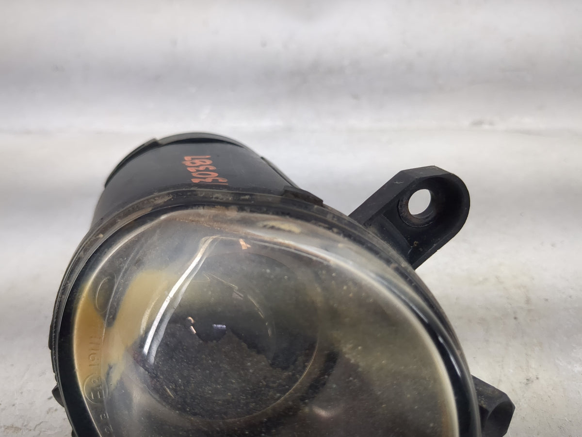 2001-2005 Volkswagen Passat Driver Left Oem Fog Light Lamp Black 1494279 - Oemusedautoparts1.com