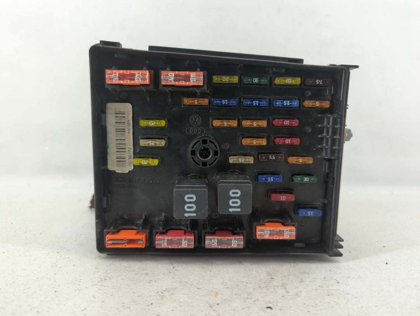 2000-2005 Volkswagen Passat Fusebox Fuse Box Panel Relay Module P/N:3C0 937 126 A Fits Fits 2000 2001 2002 2003 2004 2005 OE