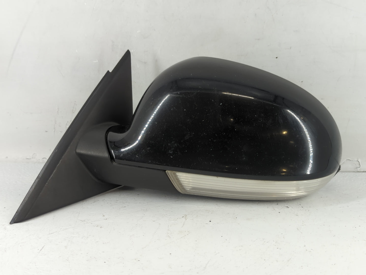 2005 Volkswagen Passat Driver Side View Mirror - Left Door Mirror OEM Used - Oemusedautoparts1.com