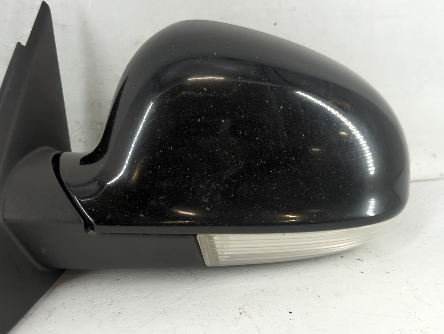2005 Volkswagen Passat Driver Side View Mirror - Left Door Mirror OEM Used - Oemusedautoparts1.com