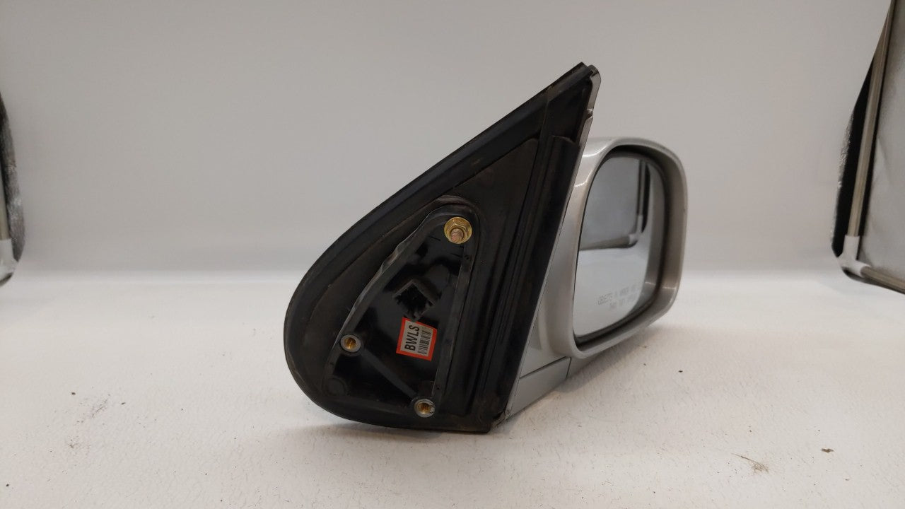 2005 Volvo Fe Passenger Side View Mirror - Right Door Mirror OEM Used - Oemusedautoparts1.com