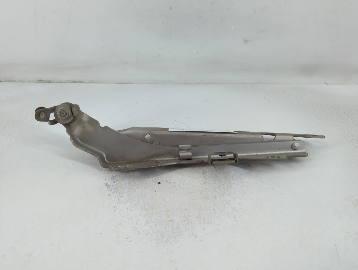 2005 Volvo S80 Driver Left Hood Hinge 778938 - Oemusedautoparts1.com