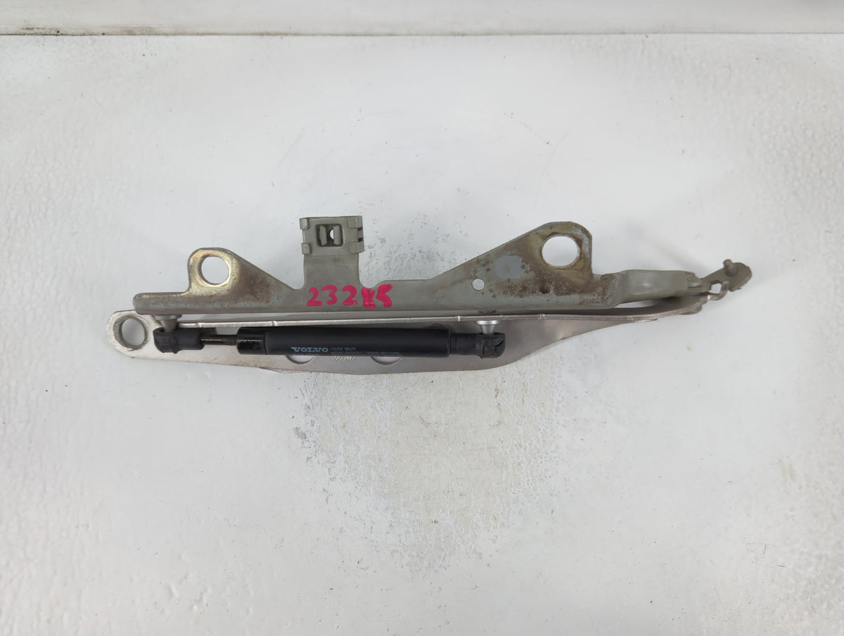 2005 Volvo S80 Driver Left Hood Hinge 778939 - Oemusedautoparts1.com