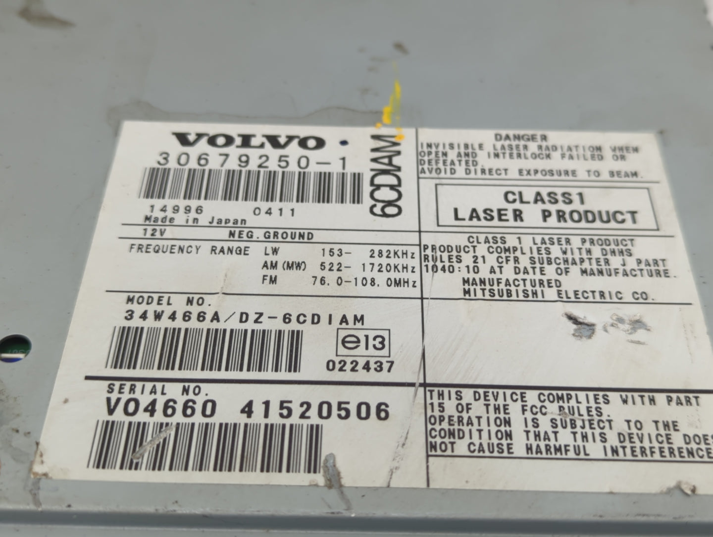 2005 Volvo V40 Radio AM FM Cd Player Receiver Replacement P/N:30679250-1 Fits Fits 2004 2006 2007 OEM Used Auto Parts - Oemu