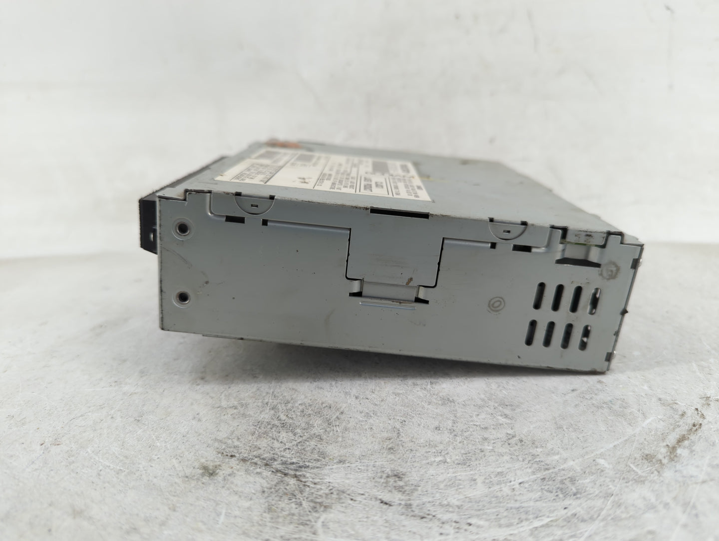 2005 Volvo V40 Radio AM FM Cd Player Receiver Replacement P/N:30679250-1 Fits Fits 2004 2006 2007 OEM Used Auto Parts - Oemu