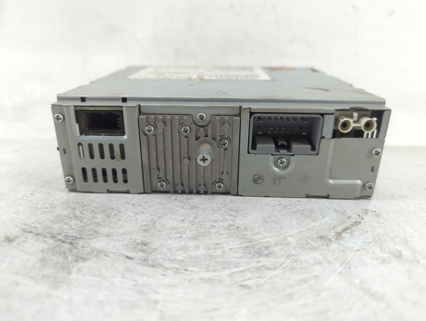 2005 Volvo V40 Radio AM FM Cd Player Receiver Replacement P/N:30679250-1 Fits Fits 2004 2006 2007 OEM Used Auto Parts - Oemu