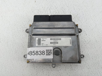 compare product 2005 Volvo V40 PCM Engine Control Computer ECU ECM PCU OEM P/N:P30650677 P30743102 Fits Fits 2004 2006 OEM Used Auto Parts