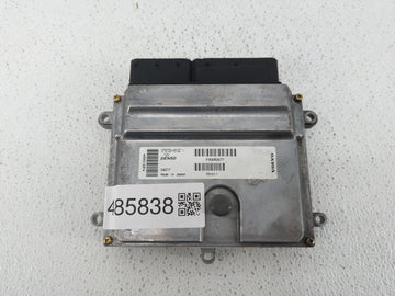 2005 Volvo V40 PCM Engine Control Computer ECU ECM PCU OEM P/N:P30650677 P30743102 Fits Fits 2004 2006 OEM Used Auto Parts -