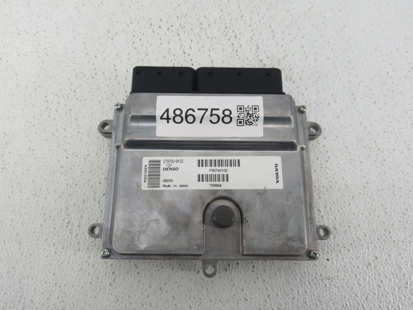 2005 Volvo V40 PCM Engine Control Computer ECU ECM PCU OEM P/N:P30650677 P30743102 Fits Fits 2004 2006 OEM Used Auto Parts -