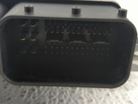 2005 Volvo V40 PCM Engine Control Computer ECU ECM PCU OEM P/N:P30650677 P30743102 Fits Fits 2004 2006 OEM Used Auto Parts -