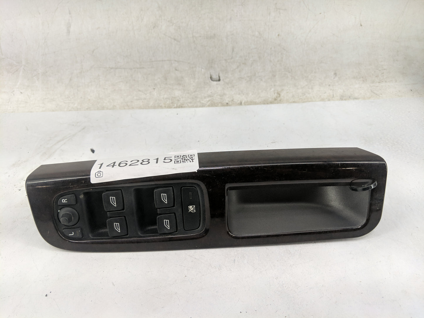 2005-2006 Volvo V50 Master Power Window Switch Replacement Driver Side Left P/N:30773427 30773428 Fits Fits 2004 2005 2006 O